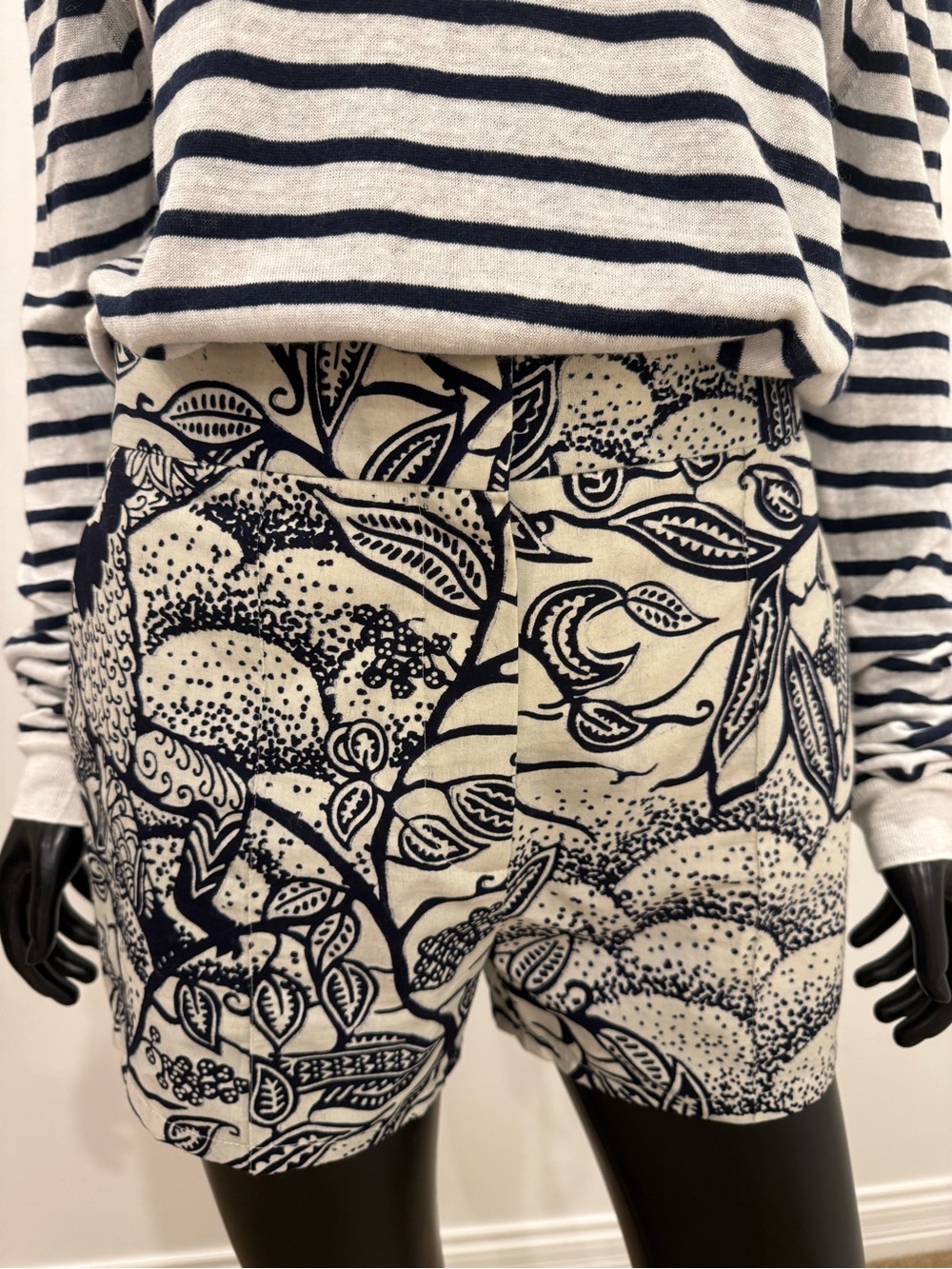Christian Dior Toile de Jouy High Waist Shorts FR36 US4 Blue White Cotton NEW